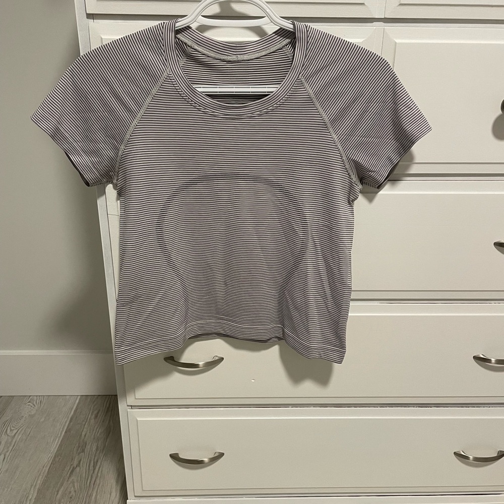 Swiftly tech tee